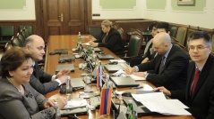 18 January 2016 The members of the PFG with Armenia in meeting with the Armenian parliamentary delegation